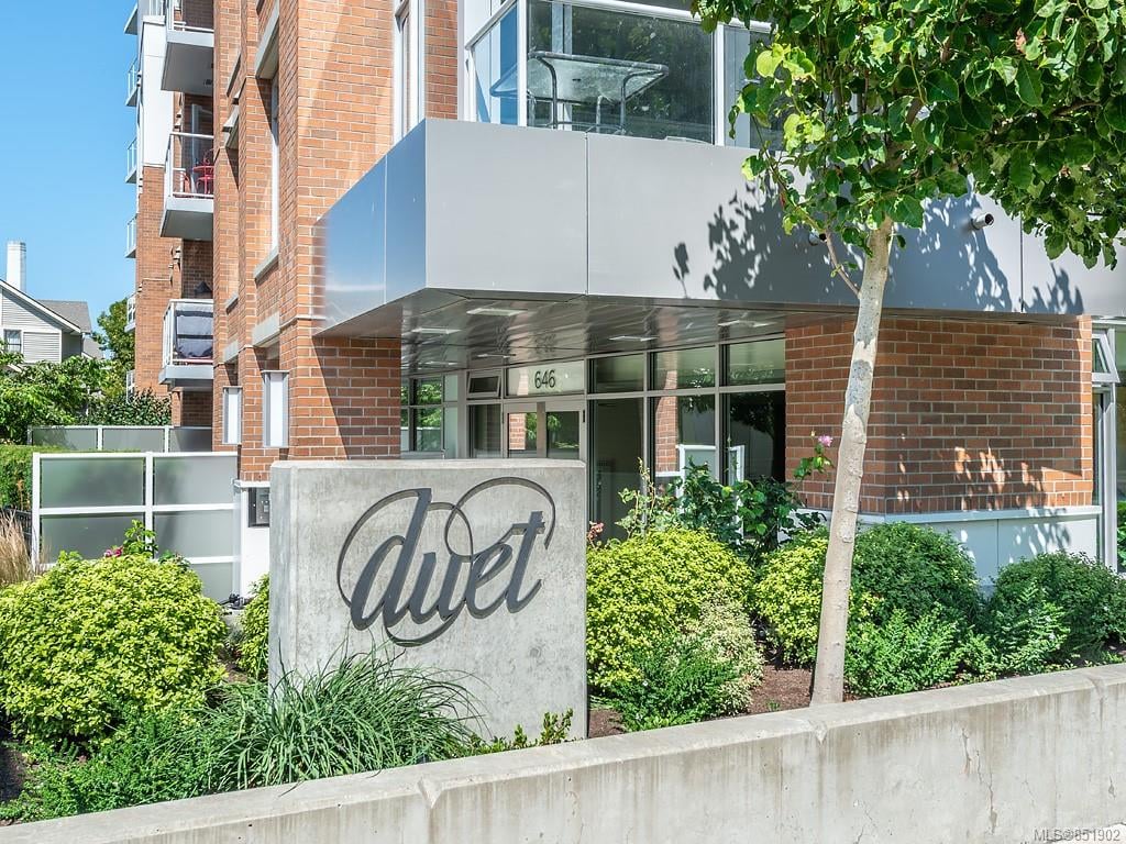 404-646 Michigan St