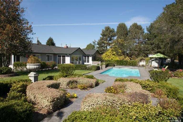 811 Misty Hills Ln