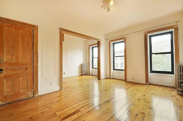 298 Stuyvesant Ave Unit: 3