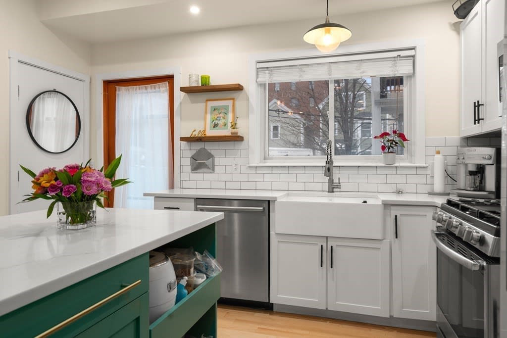 182 Elm St, Unit 1