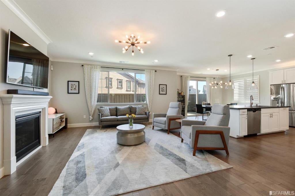 351 Crestview Cir Daly City, CA 94014