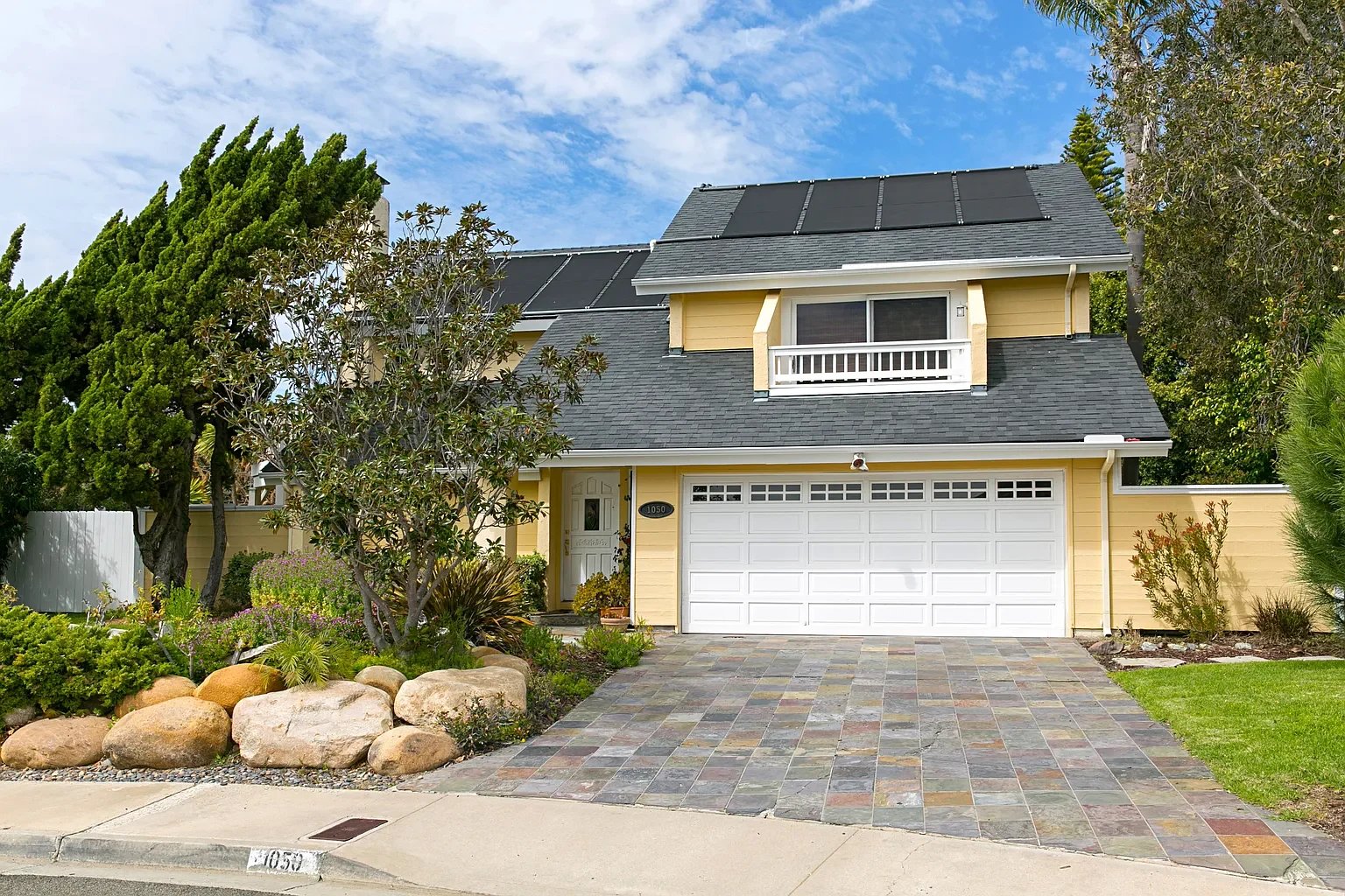 1050 Guildford Ct