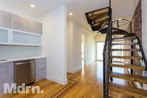 735 Greene Avenue Unit: 3F