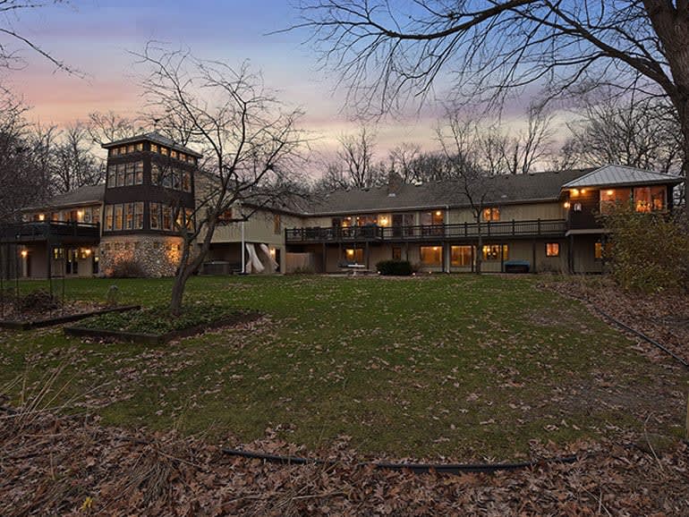 445 Vixen Rd