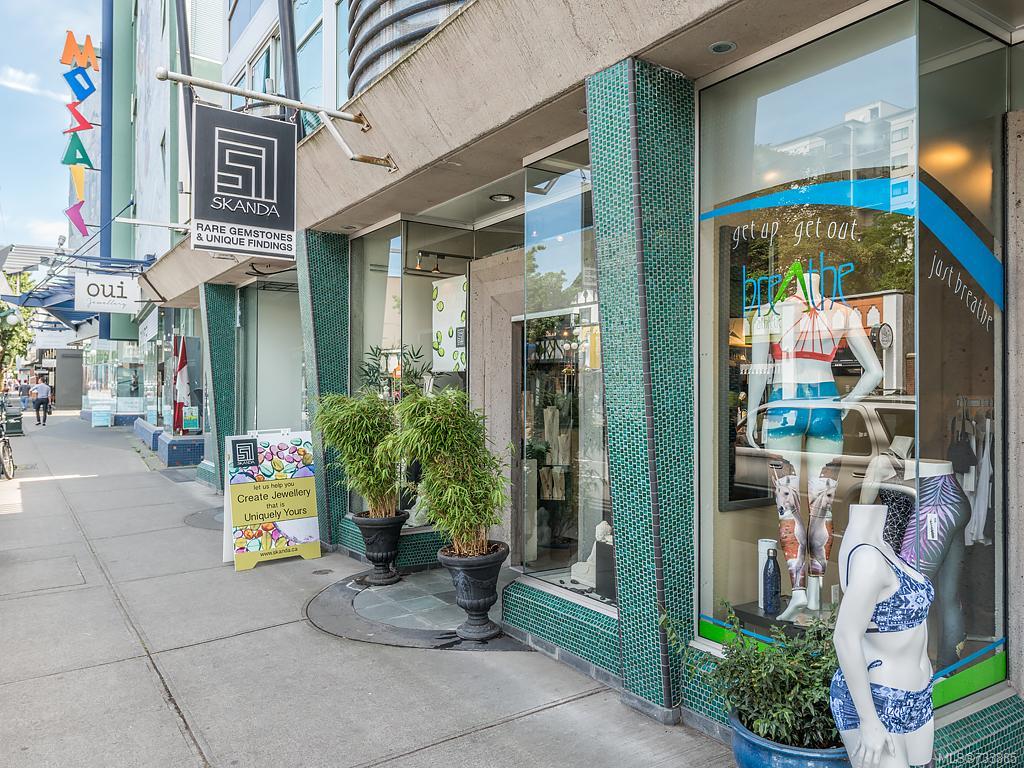 513-1061 Fort St