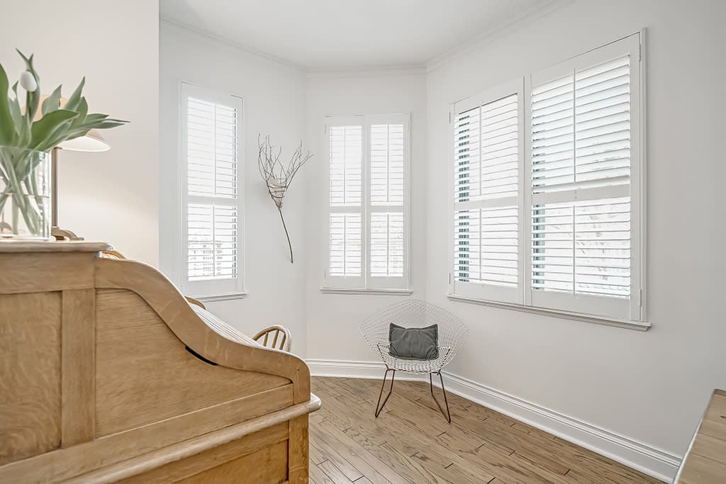 100 Lakeshore Road E Unit: 501