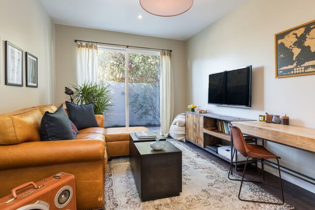 646 Flower Avenue #3