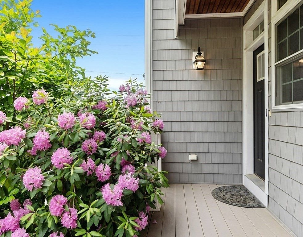 1 Sarah Jane Court