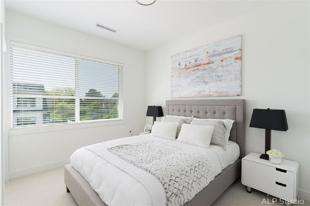 101-7255 Lynnwood Dr