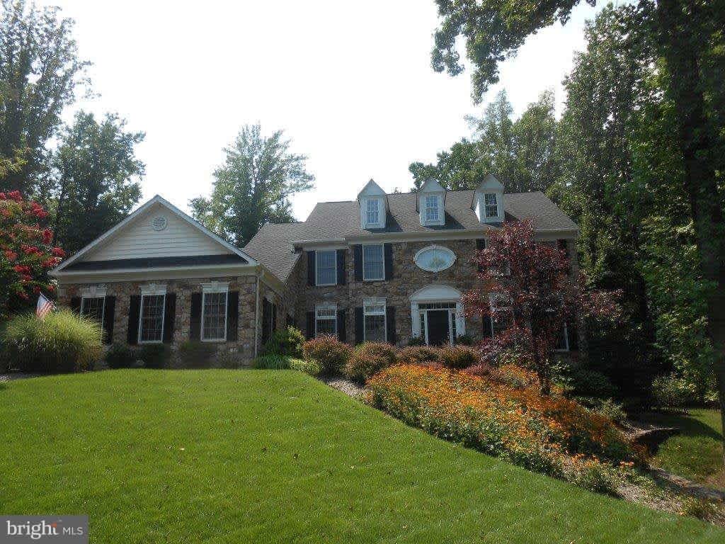 1204 Grey Stone Ter