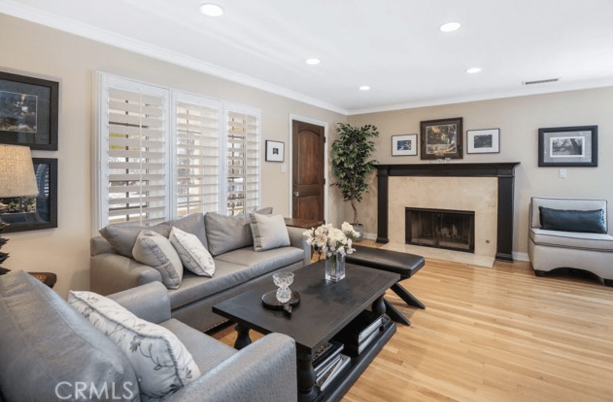 4539 Tobias Ave