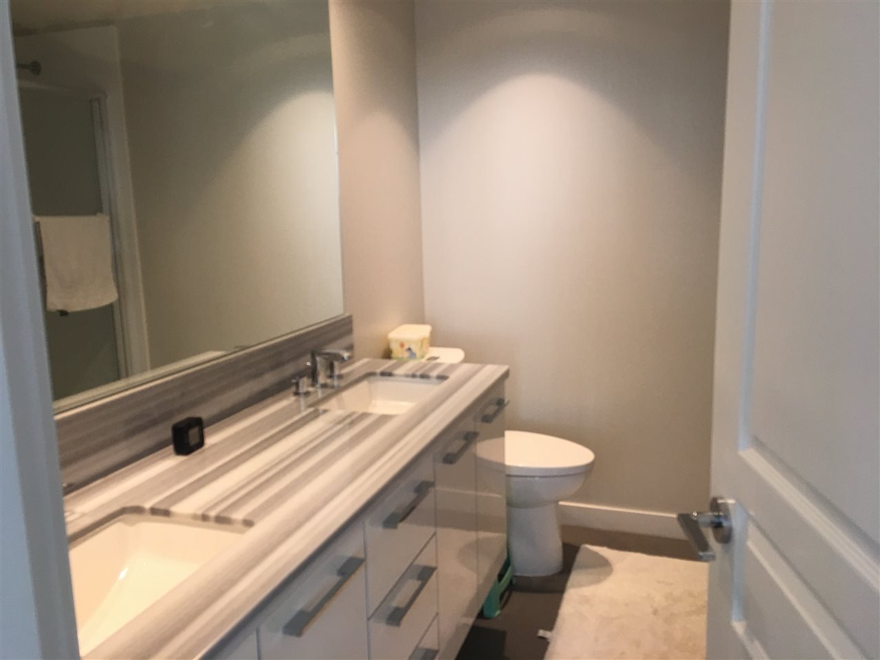 903-3093 Windsor Gate