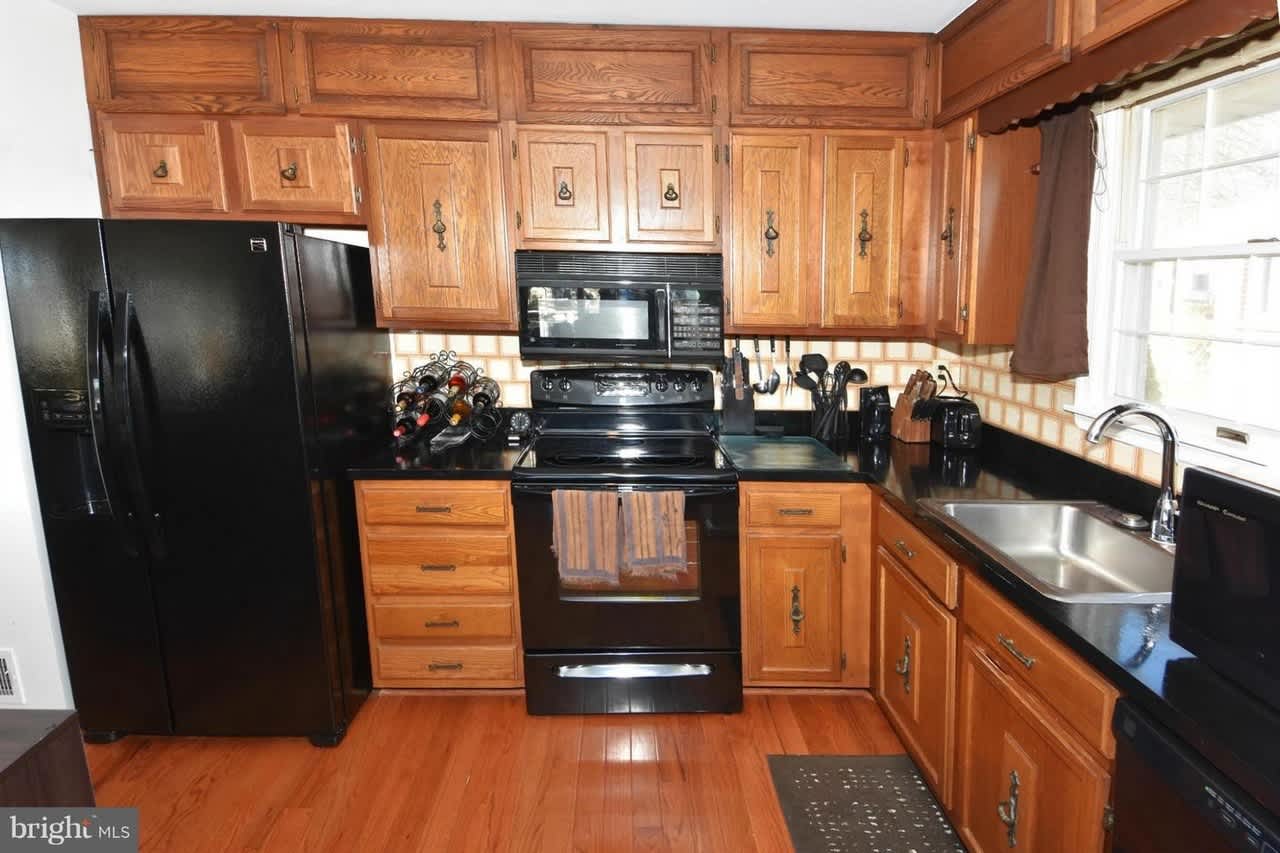1212 Severnview Dr