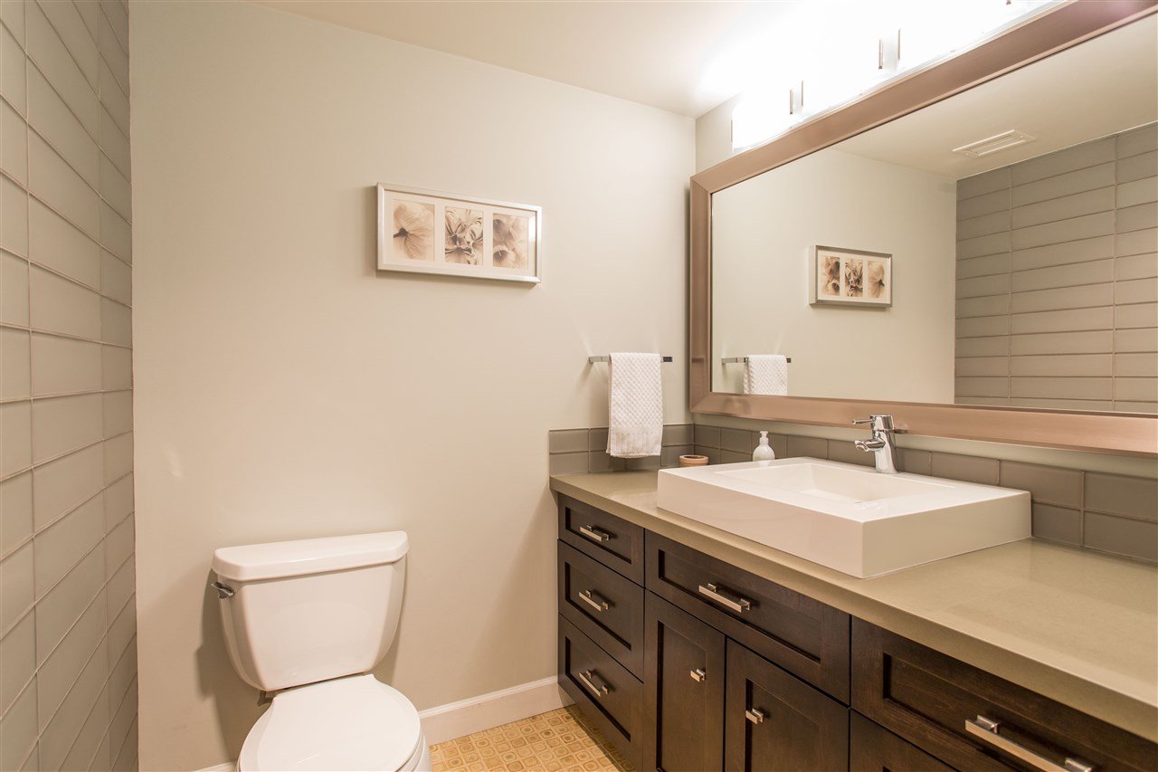22-2246 Folkestone Wy