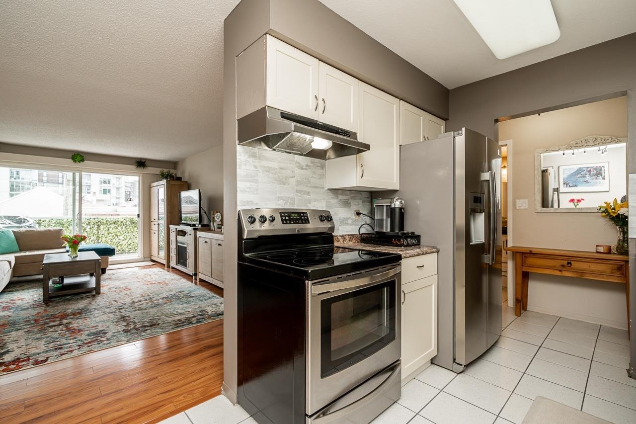 219-550 Royal Ave