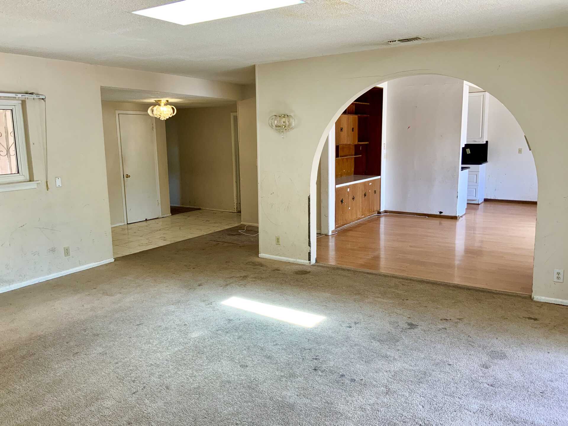 908 Rose Ave