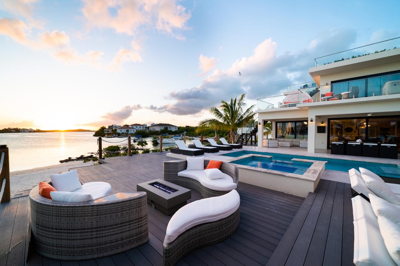 Horizon Beachfront Villa