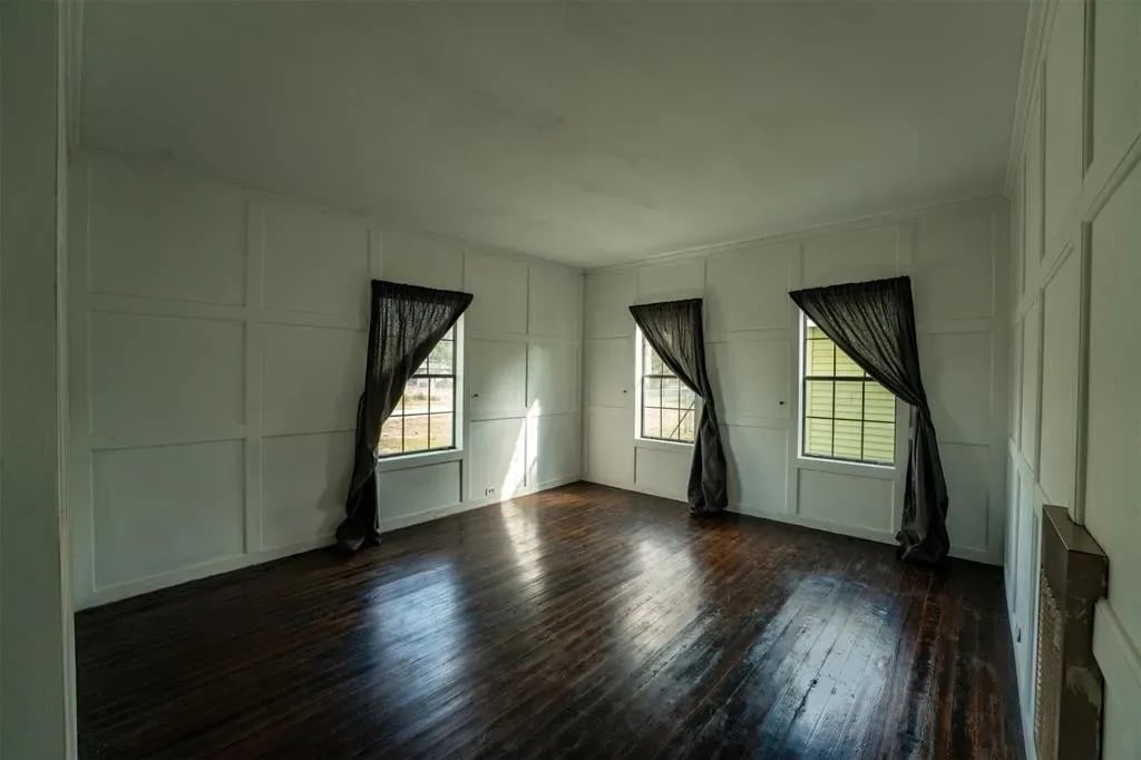 512 Main St