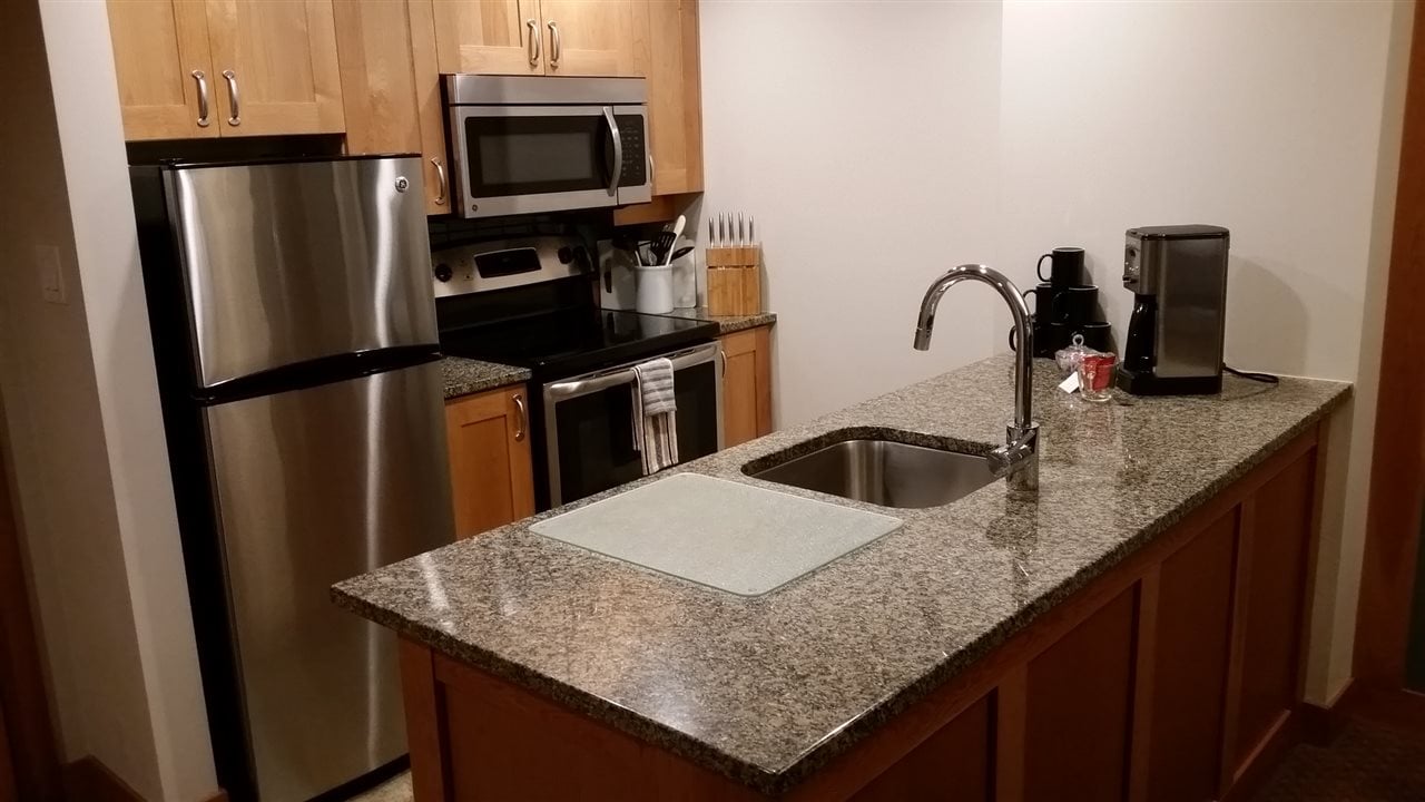 307C-2036 London Ln