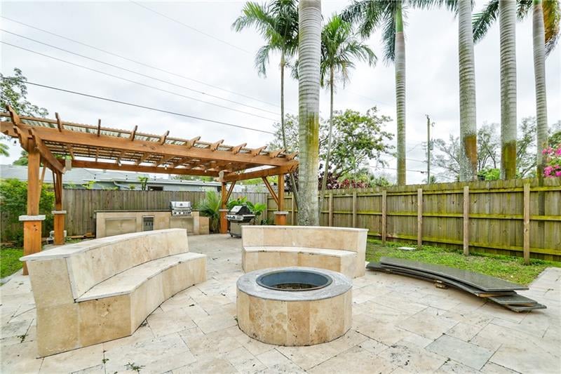 1496 SW 29th Ter