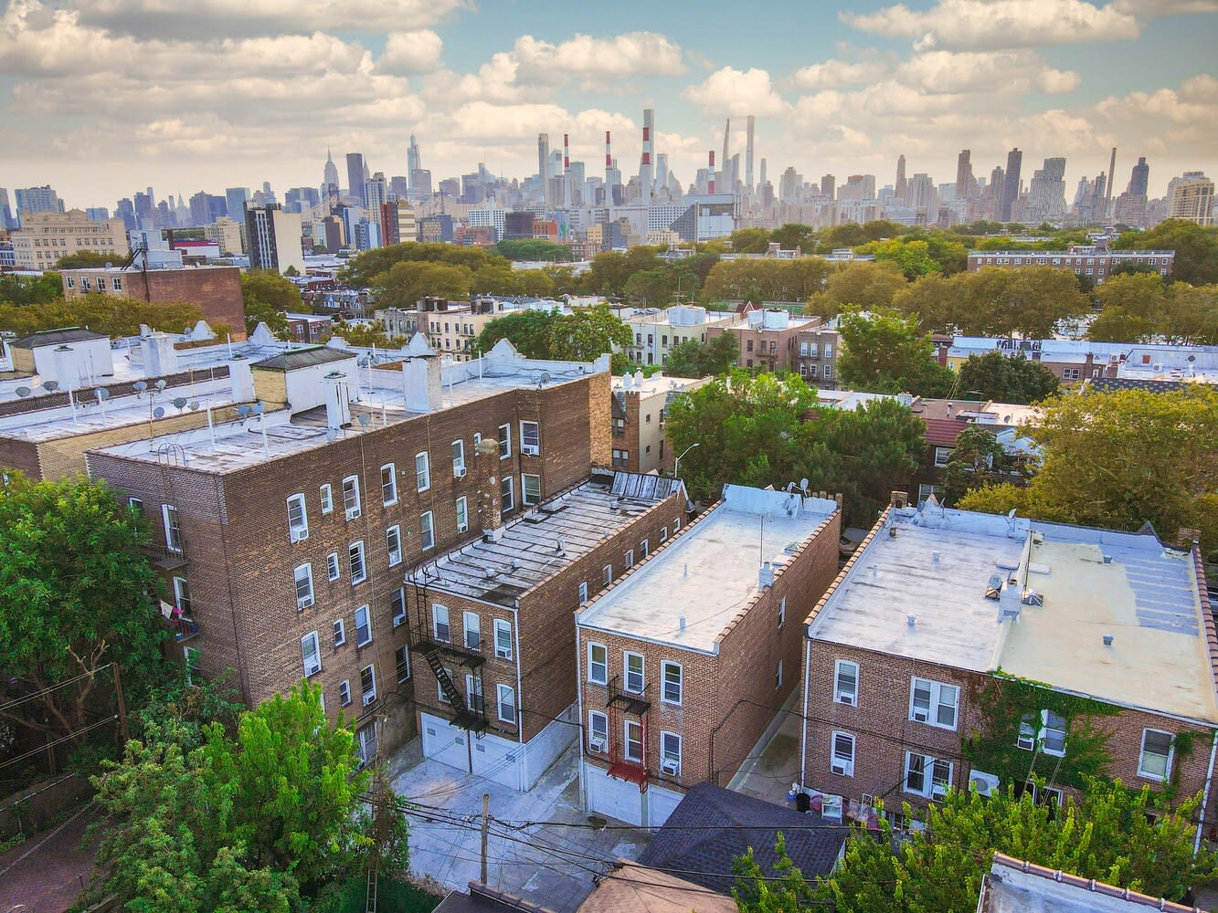 35-11 28th St
