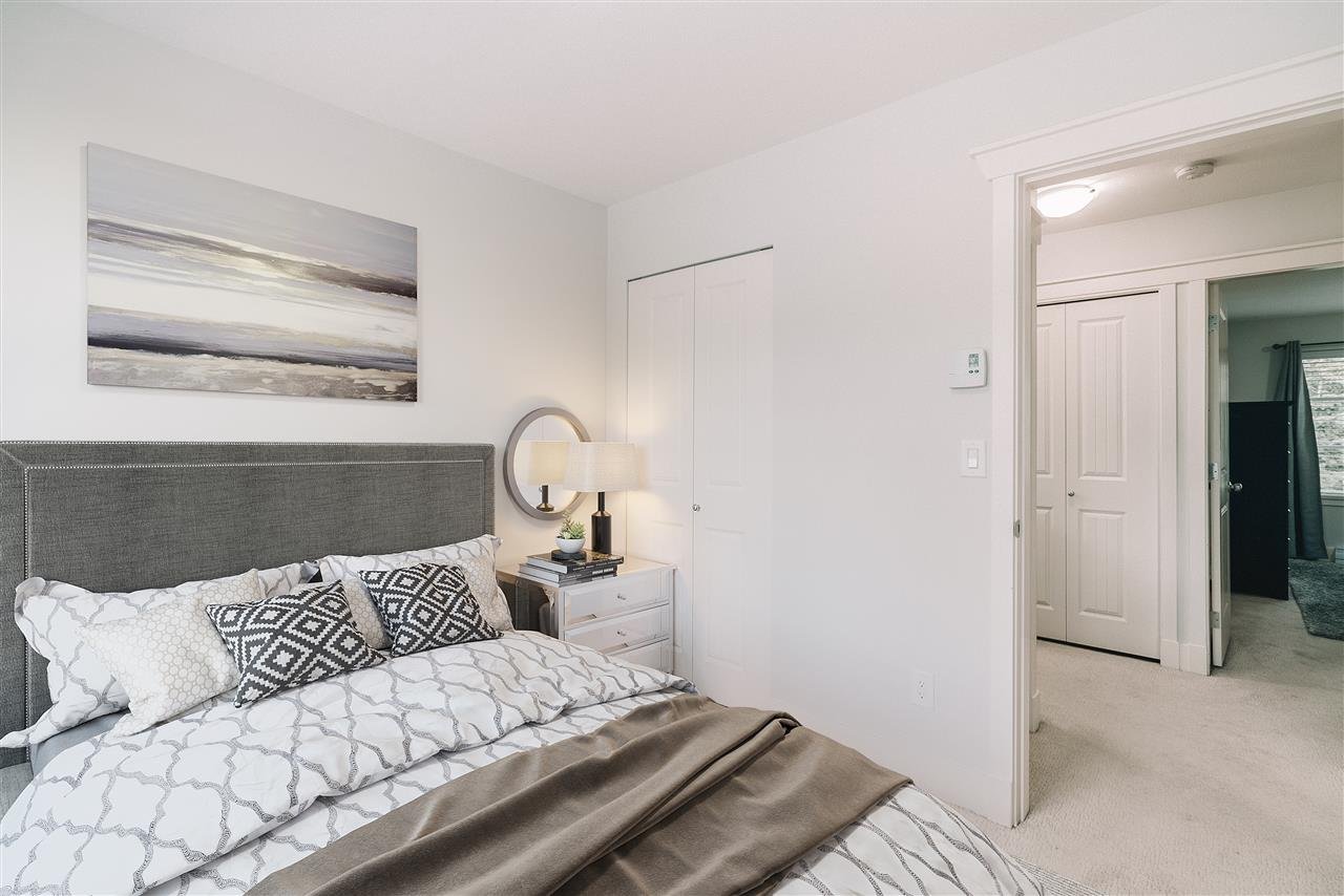 46-15405 31 Ave
