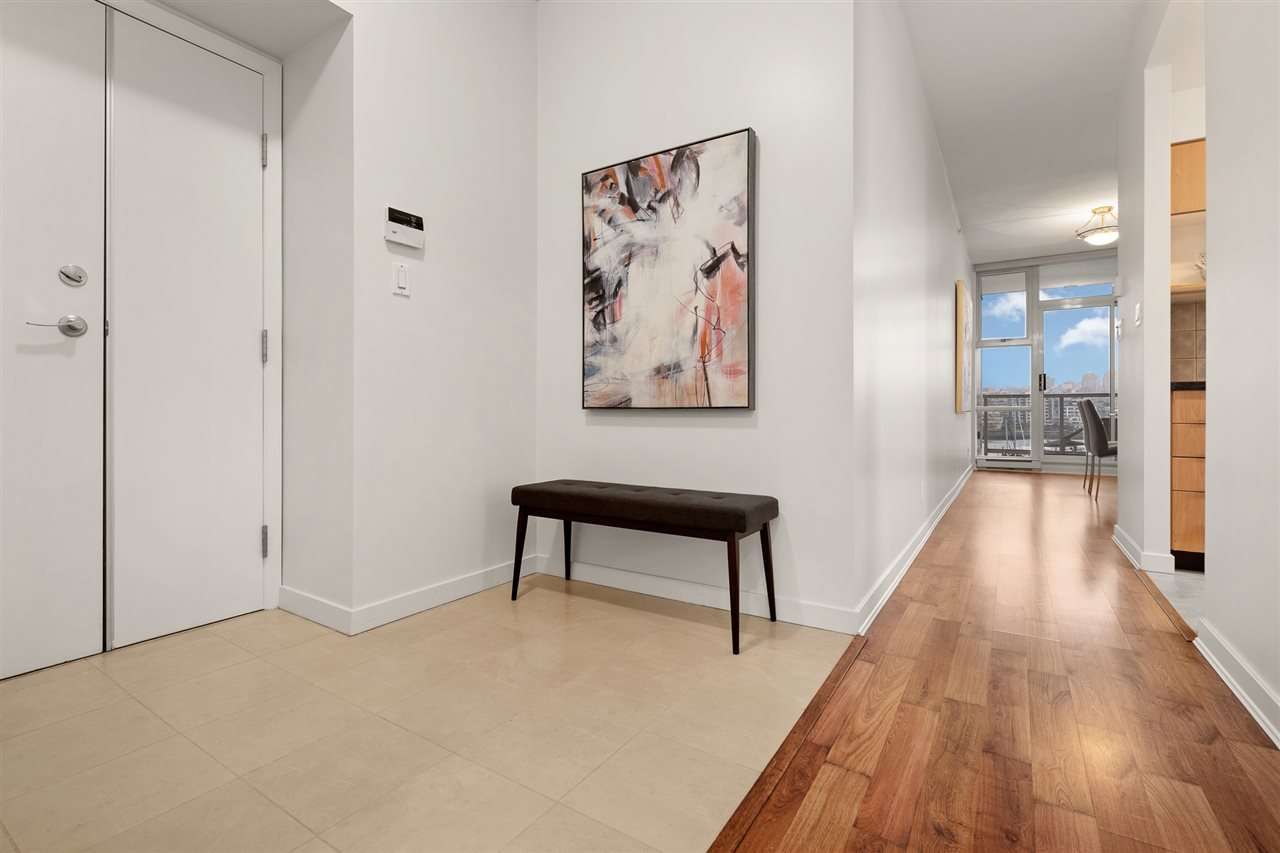 502-1099 Marinaside Crescent, Vancouver