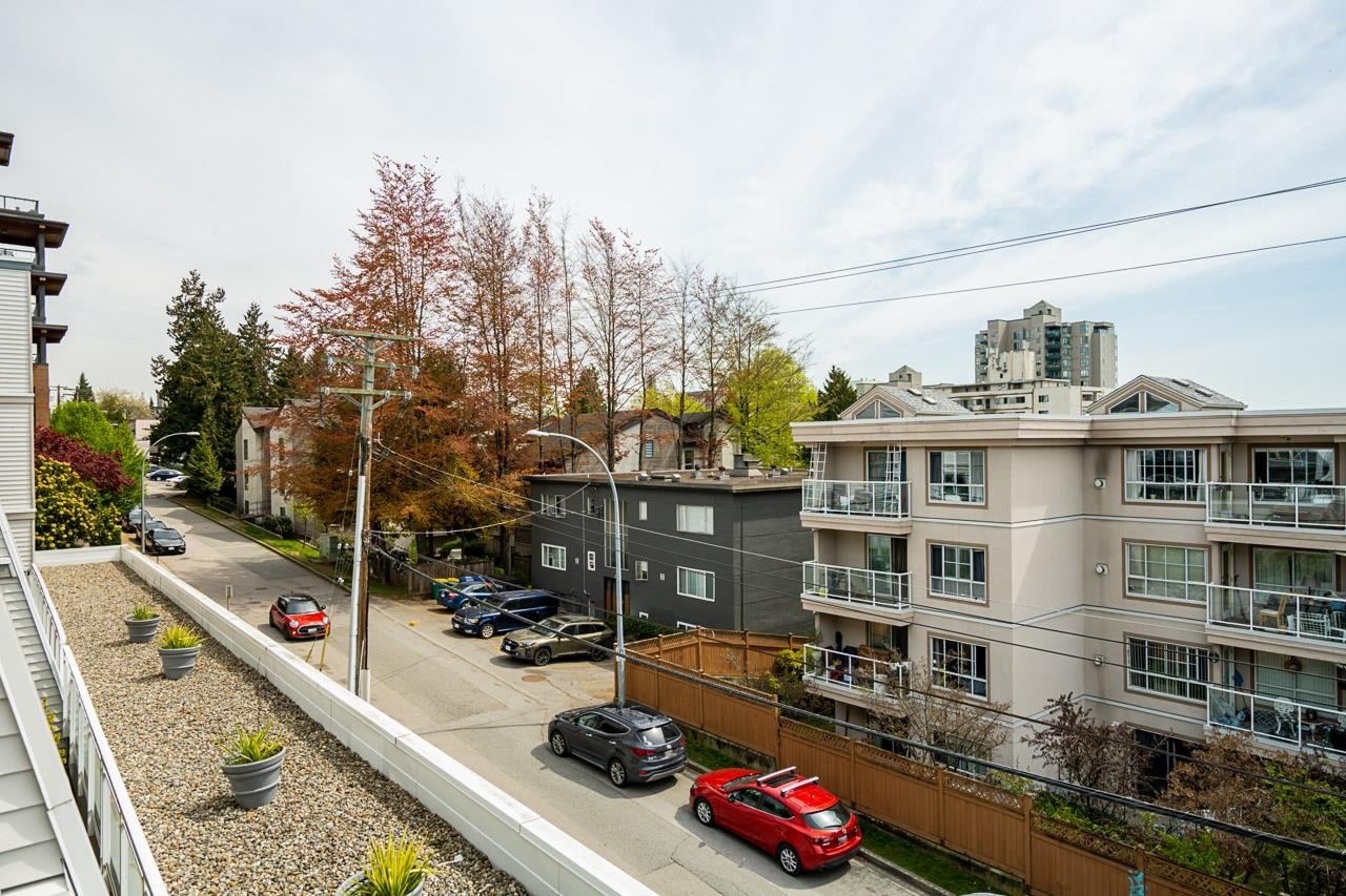 219-550 Royal Ave