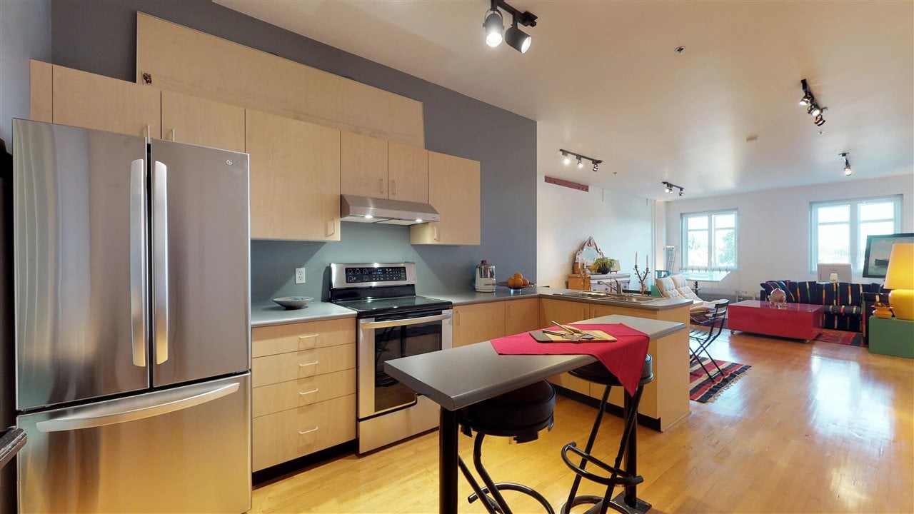 221-2556 E Hastings St
