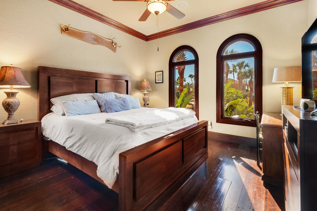 5236 Finisterre Drive