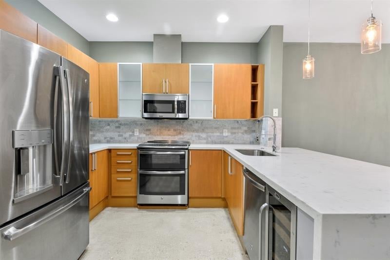 830 NE 19th Ave Unit #830
