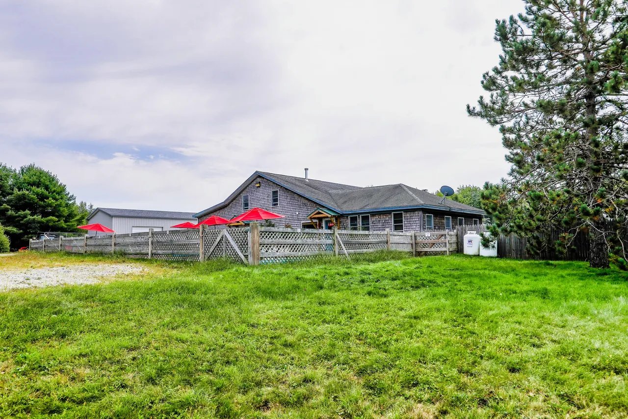 New Commercial Listing! 43 Atlantic Lane, Surry, Maine – $849,000