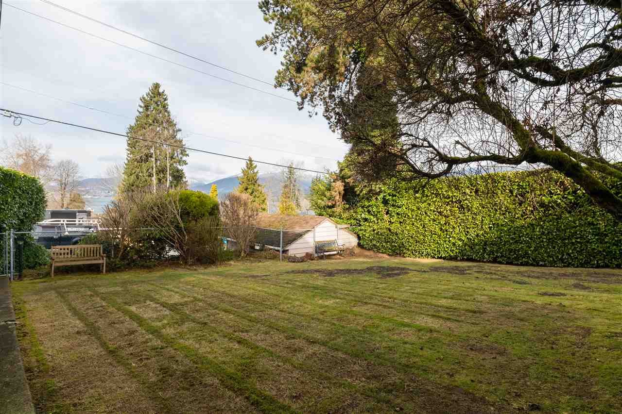 7247 Barnet Road, Burnaby