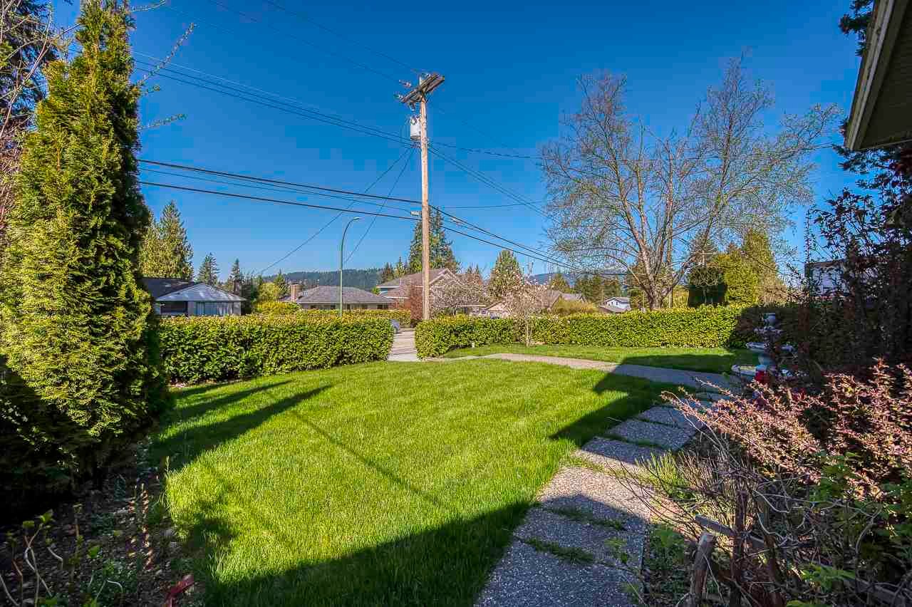 711 Blue Mountain St