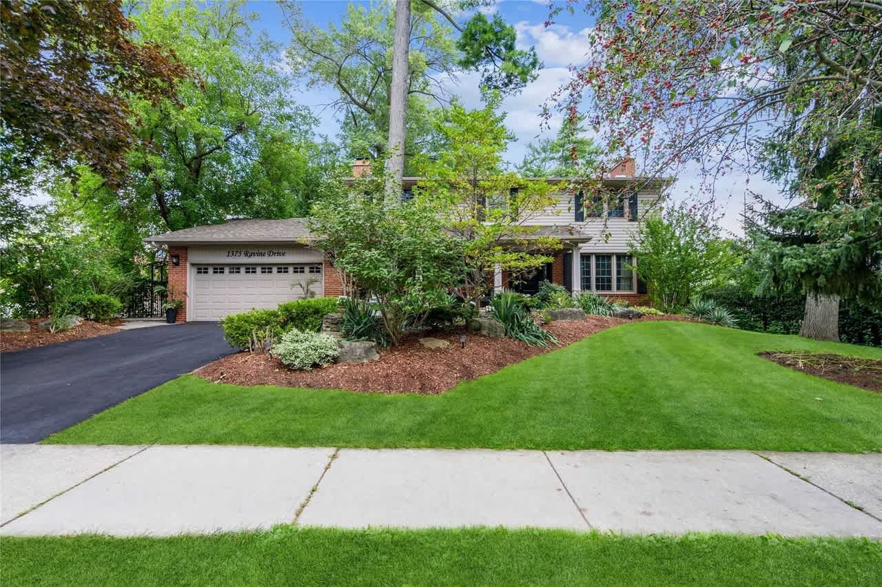 1375 Ravine Dr