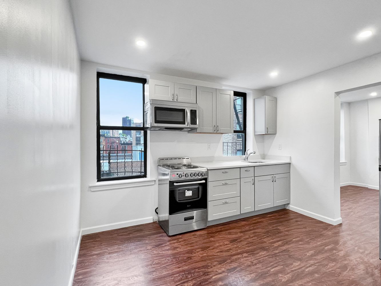 127 Henry St. #10