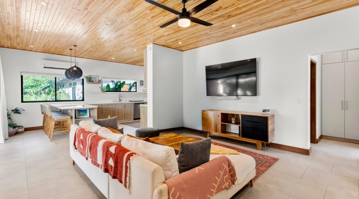 Solar Home With Guest Casitas, Tamarindo, Guanacaste
