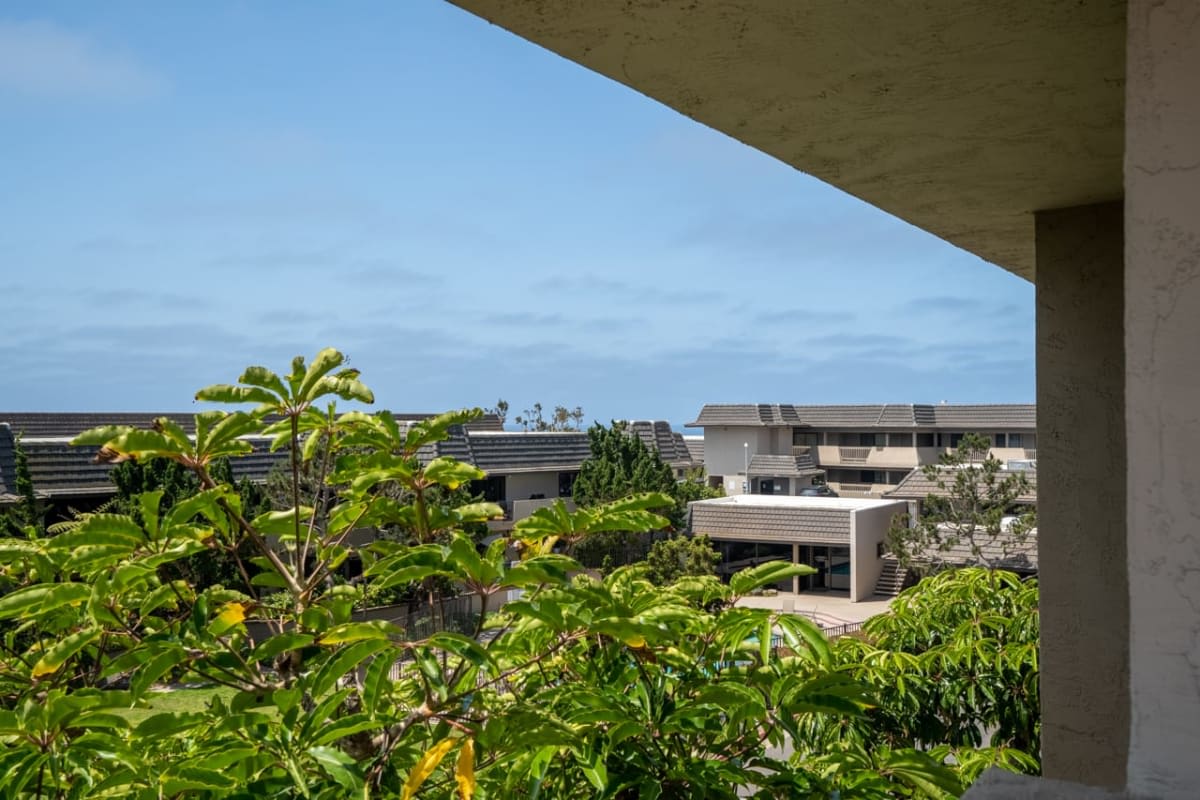 769 Ocean Surf Dr