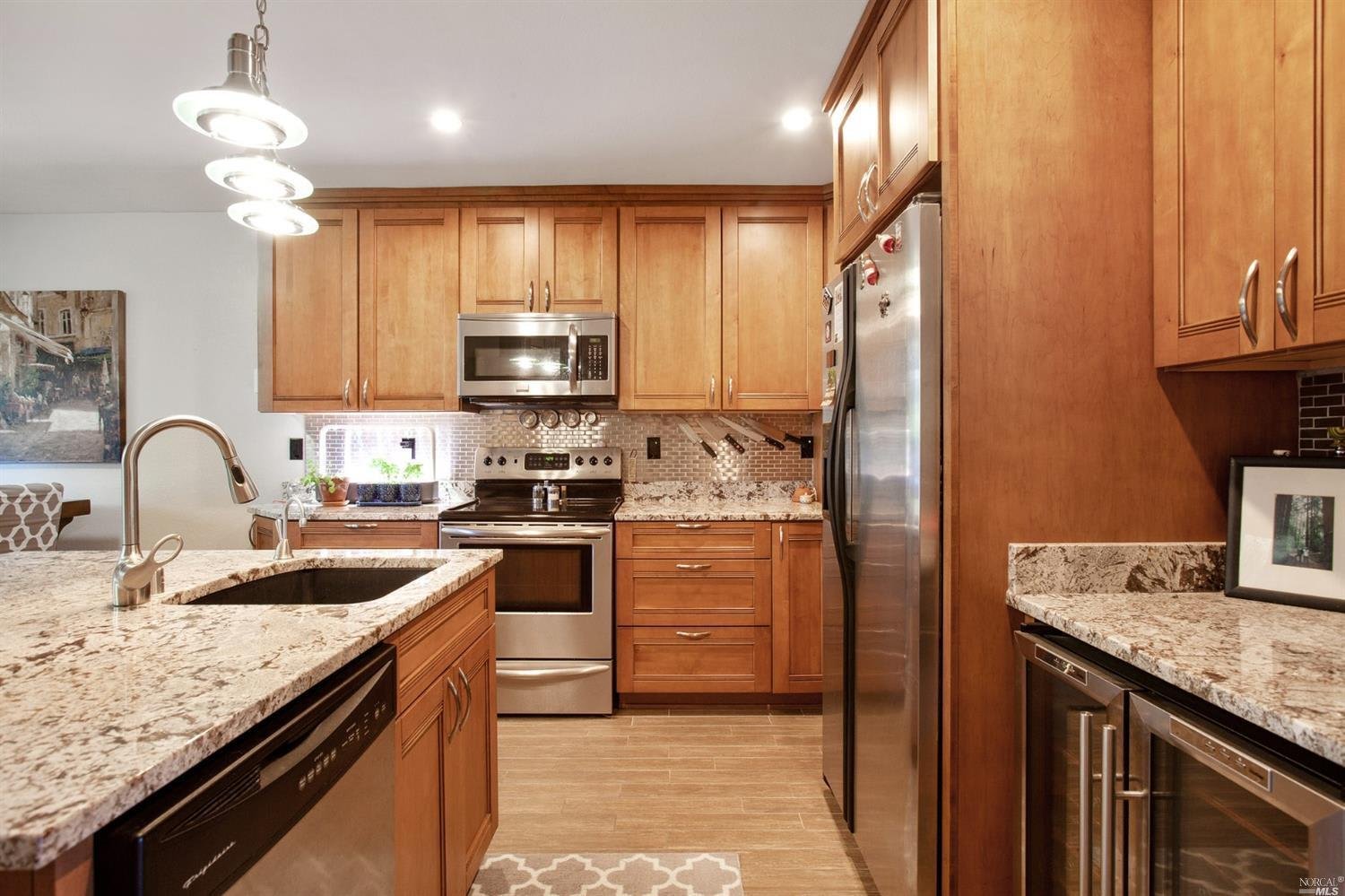 14 W Harbor Dr