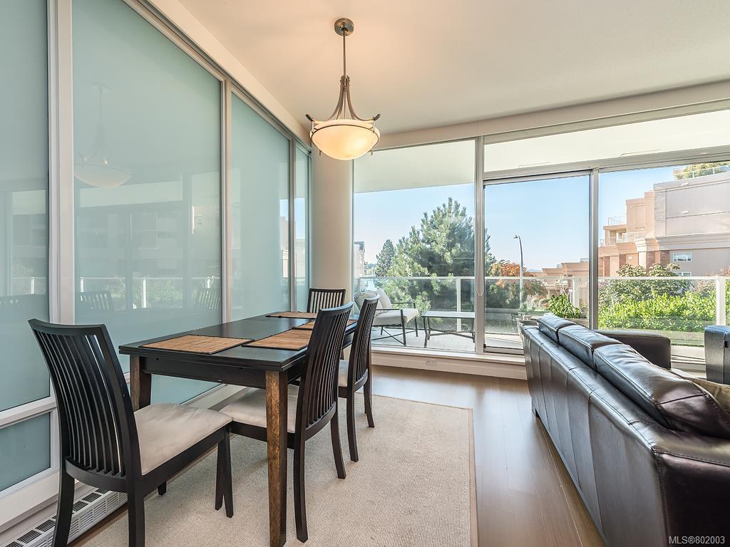 106-68 Songhees Rd, Victoria