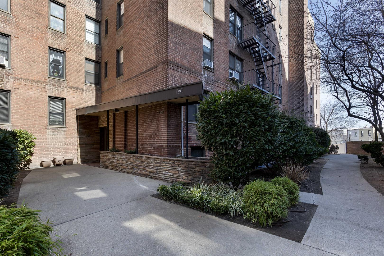7261 Shore Road, Apt 5U