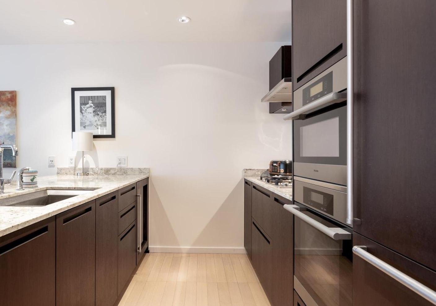 Suite 2604 -180 University Avenue