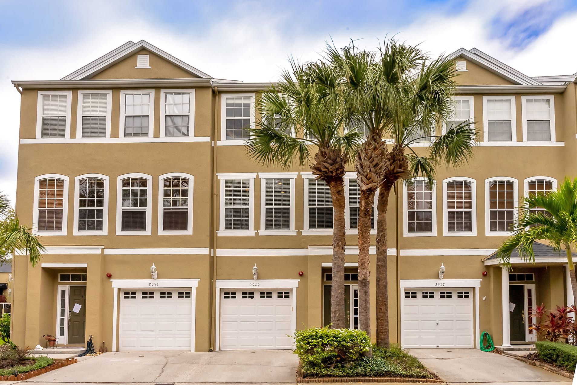 2949 Pointeview Drive