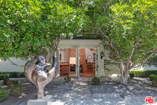 Blissful Manor