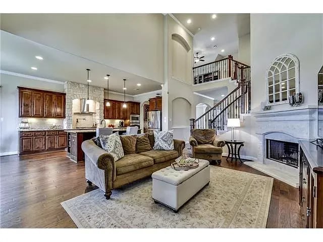 4392 Caldwell Palm Cir
