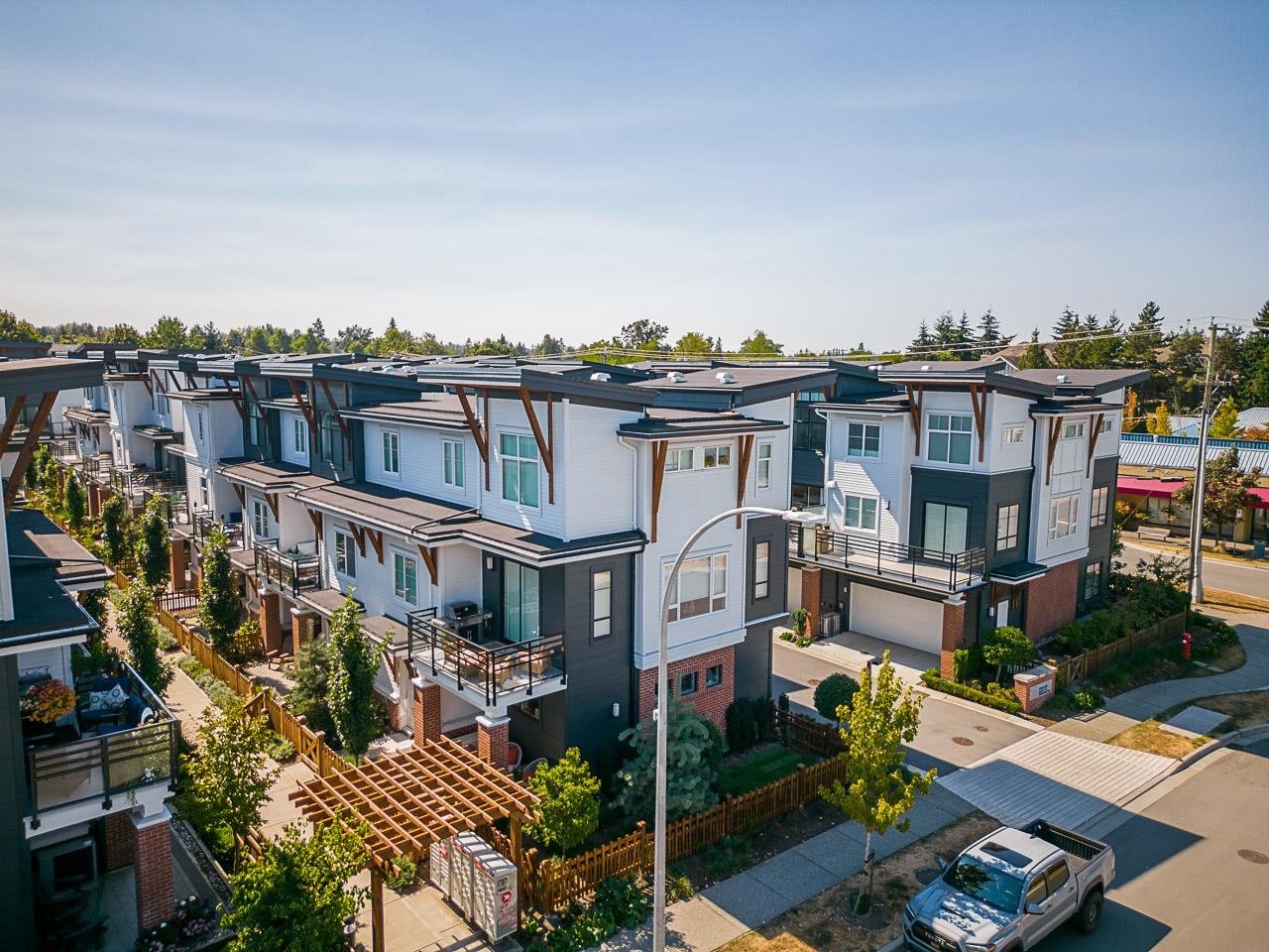2-22128 48a Ave