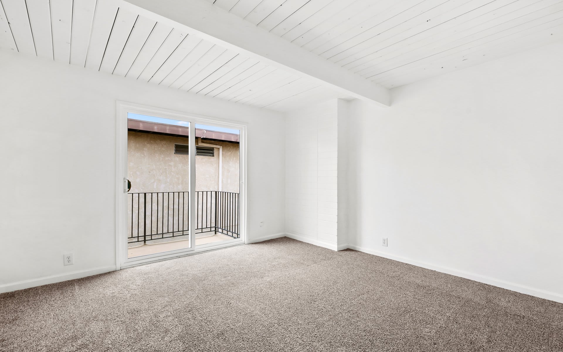 219 Avenida Granada