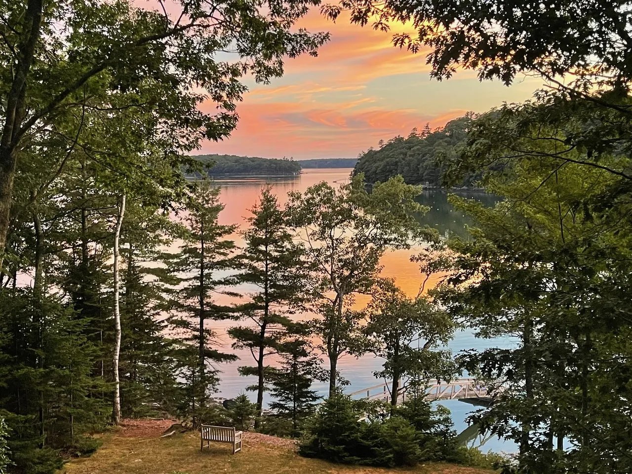 An Elegant Maine Retreat with Breathtaking River Views and Idyllic Serenity