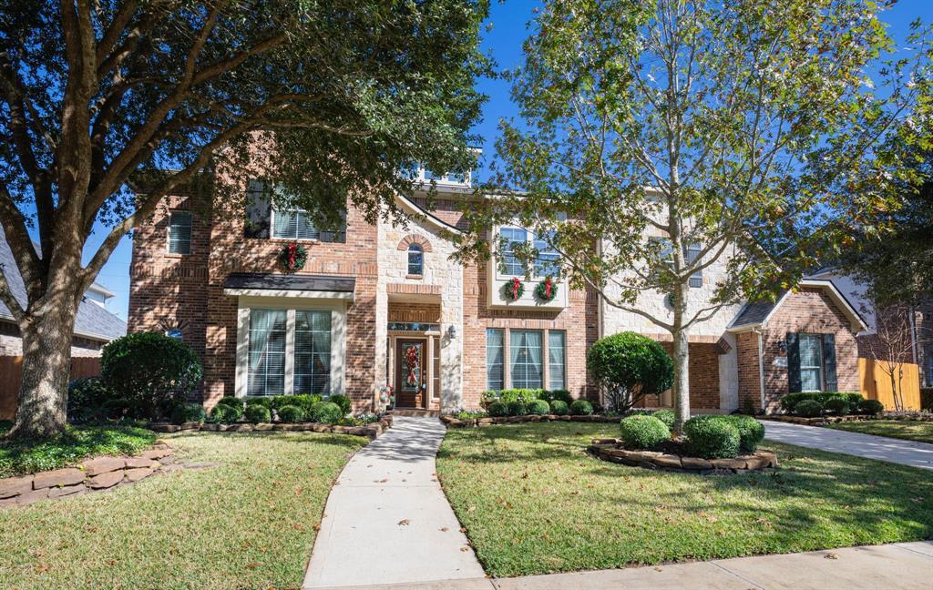 9211 Hummingbird Ln