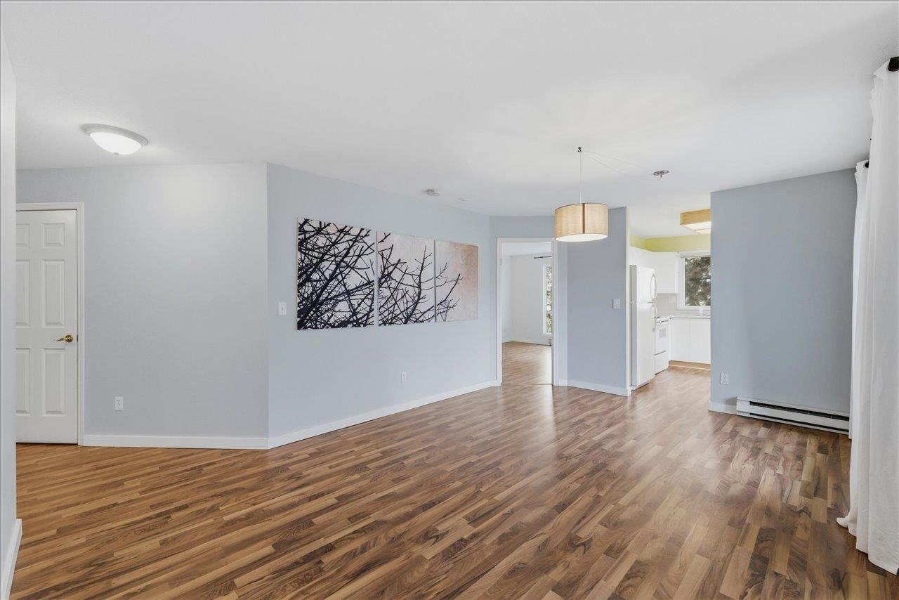 214-7435 Moffatt Rd